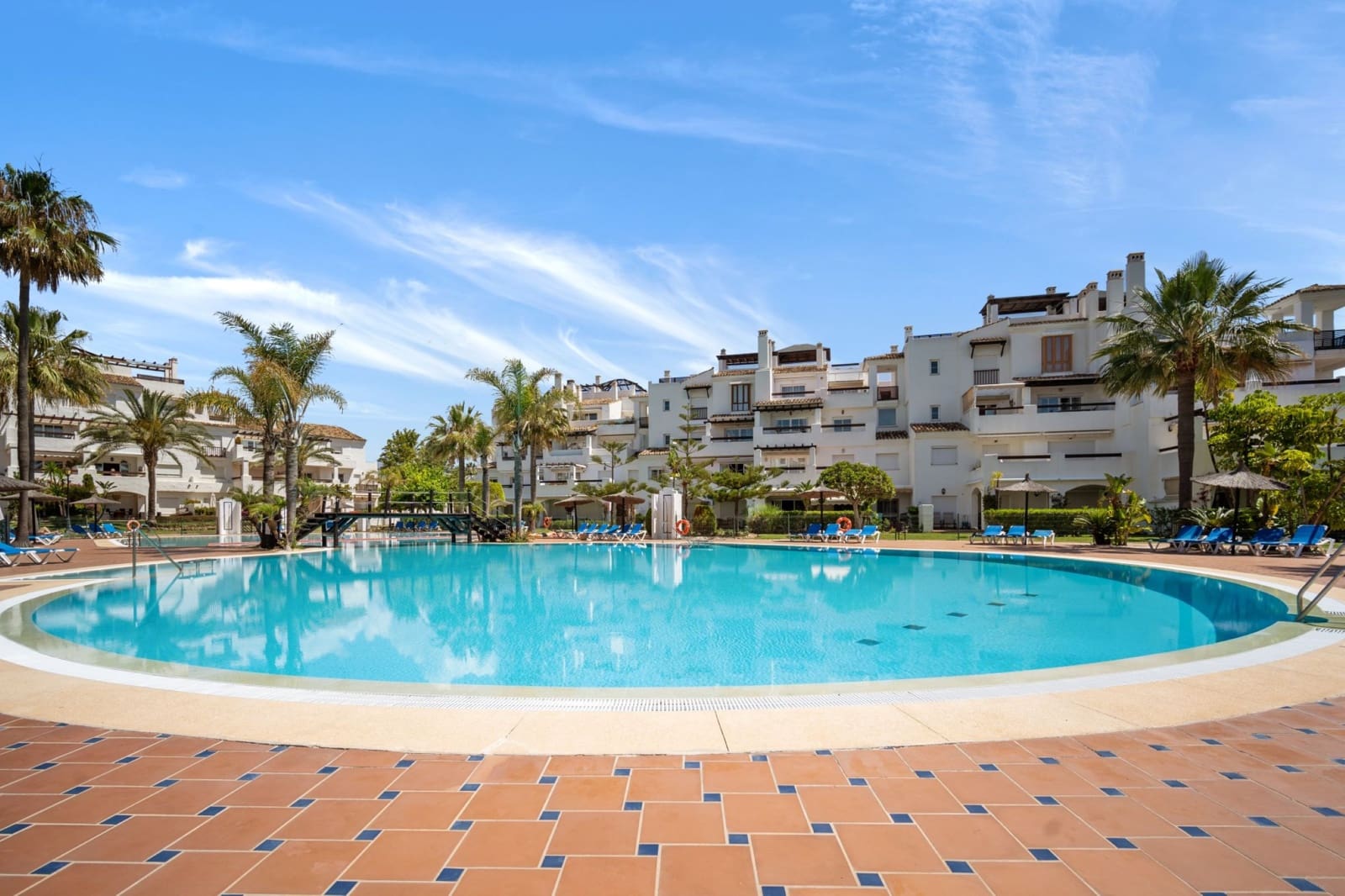 5 soverom Leilighet til salgs i Marbella med svømmebasseng garasje - € 1 950 000 (Ref: 9756409)