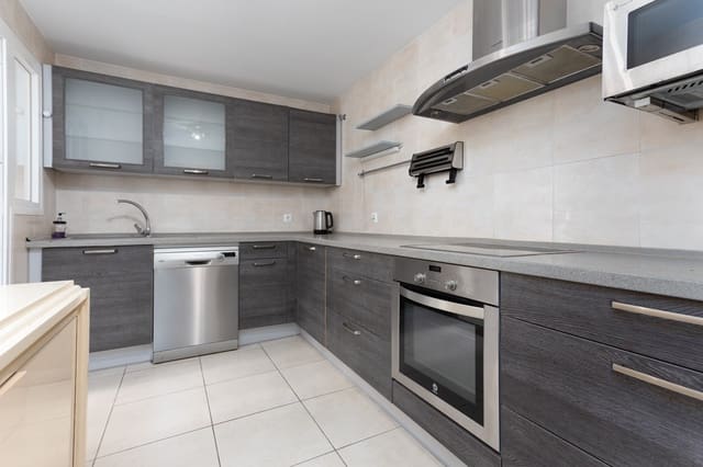 3 bedroom Apartment for sale in Rodeo Alto - Guadaiza - La Campana, Marbella with garage - € 369,000 (Ref: 9788752)