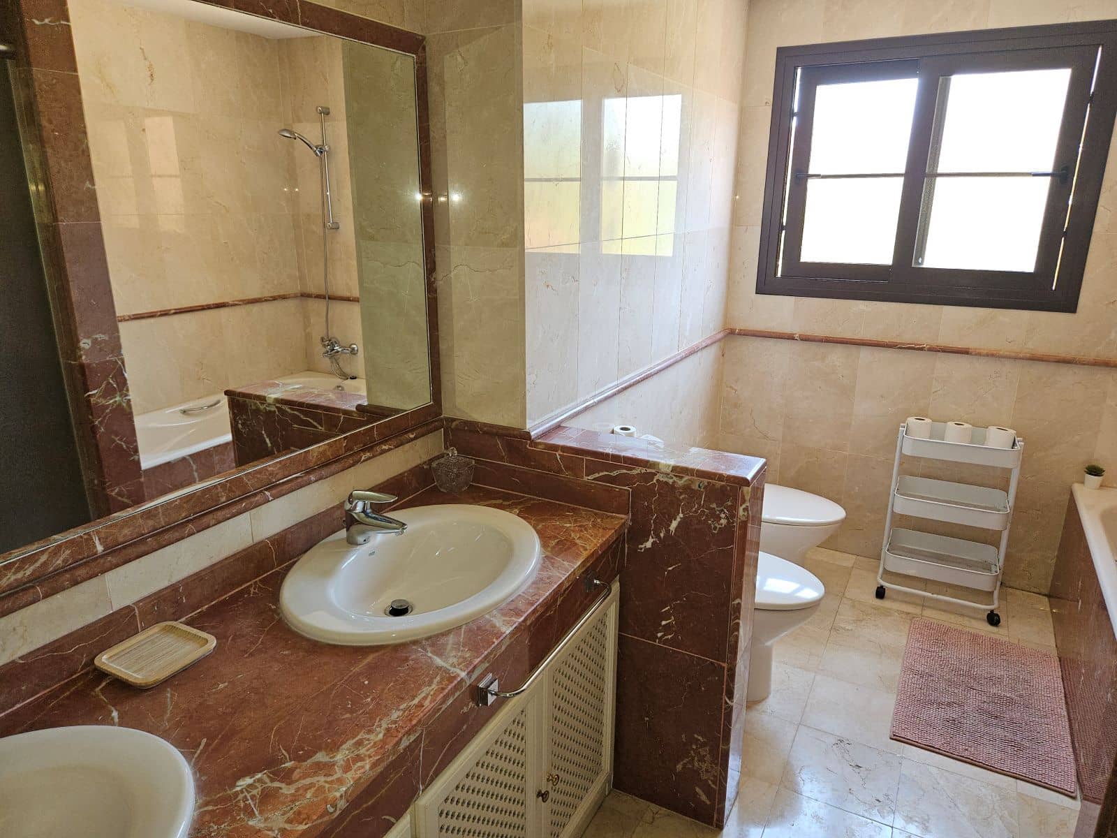 2 sypialnia Apartament do wynajęcia w Estepona z basenem garażem - 1 800 € (Ref: 9874032)