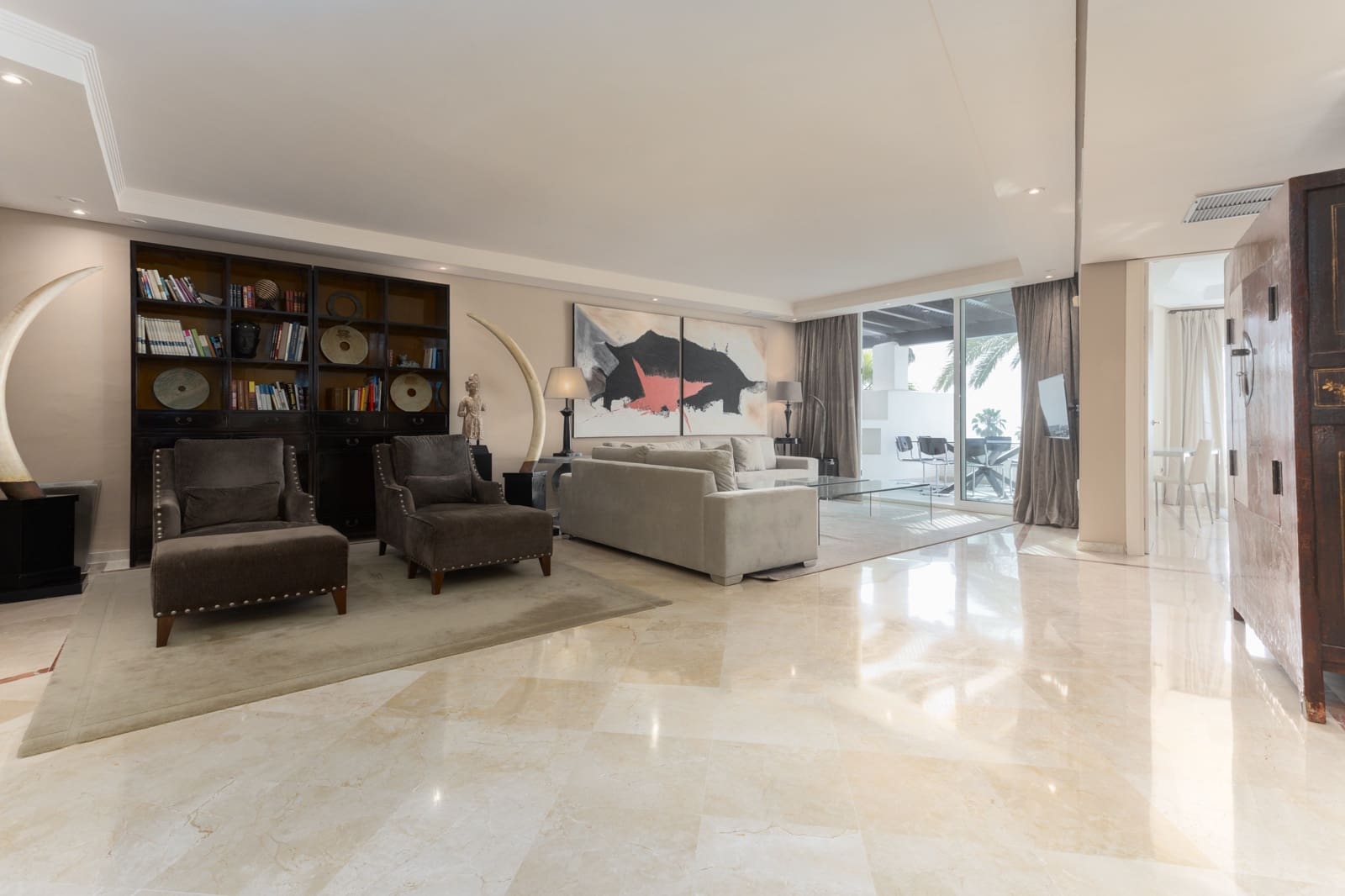 4 slaapkamer Appartement te huur in Estepona met zwembad garage - € 5.500 (Ref: 9921129)