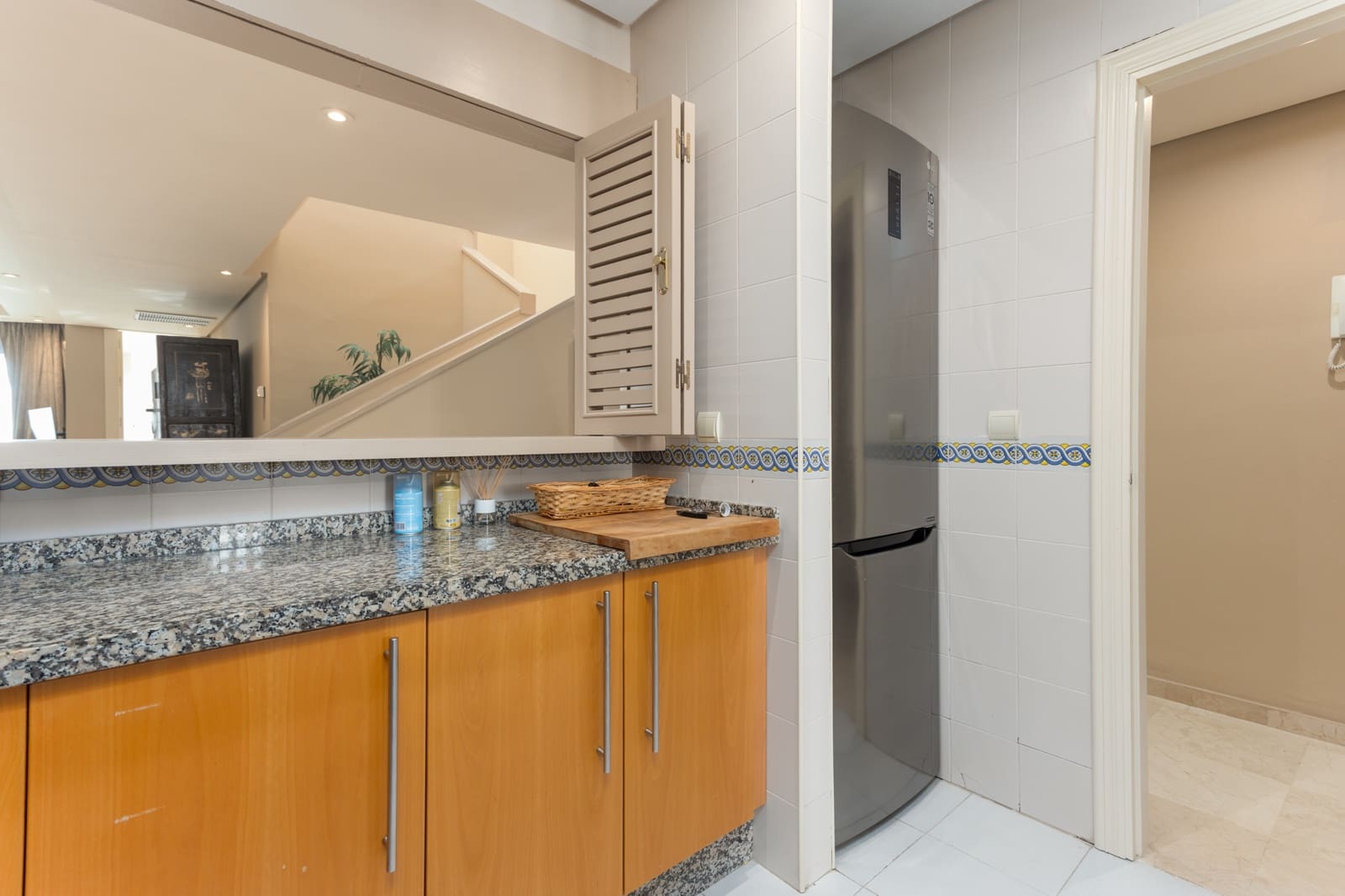 4 slaapkamer Appartement te huur in Estepona met zwembad garage - € 5.500 (Ref: 9921129)