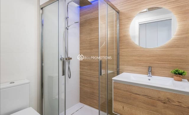 2 slaapkamer Appartement te koop in Los Balcones met zwembad - € 275.000 (Ref: 5639701)