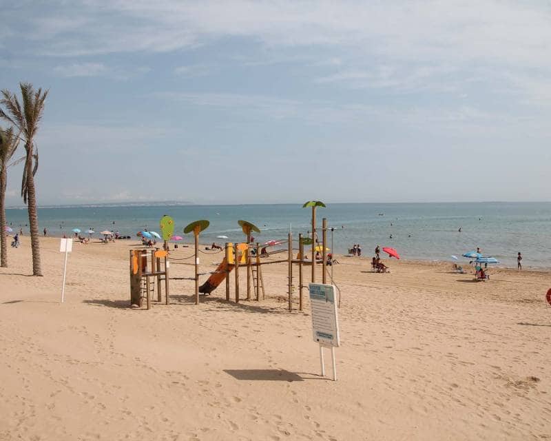 3 sypialnia Willa na sprzedaż w Los Montesinos z basenem - 439 000 € (Ref: 5639803)