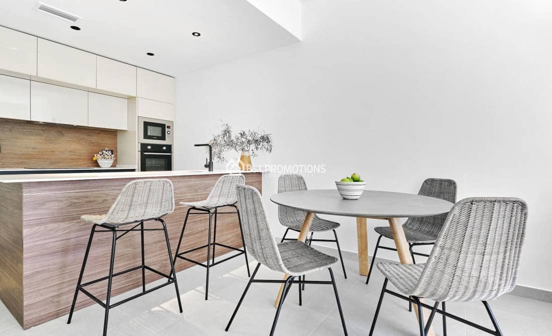 2 bedroom Apartment for sale in Punta Prima with pool garage - € 360,000 (Ref: 6592628)