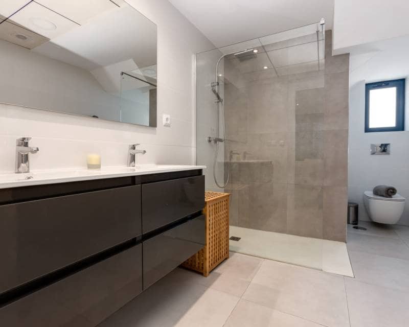 3 bedroom Villa for sale in Pilar de la Horadada with pool - € 395,000 (Ref: 6592630)