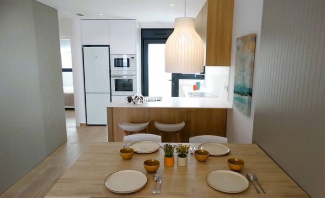 Apartamento de 3 habitaciones en Pilar de la Horadada ciudad, Pilar de la Horadada en venta con piscina garaje - 225.000 € (Ref: 8681115)