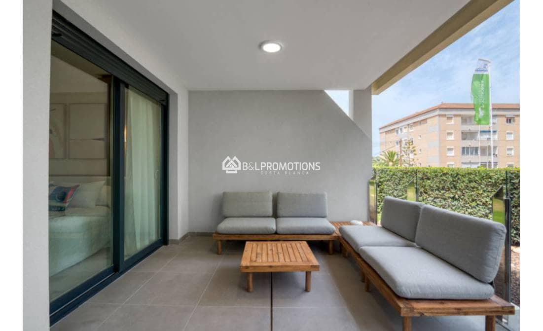 2 chambre Appartement à vendre à Punta Prima avec piscine garage - 289 000 € (Ref: 8681149)