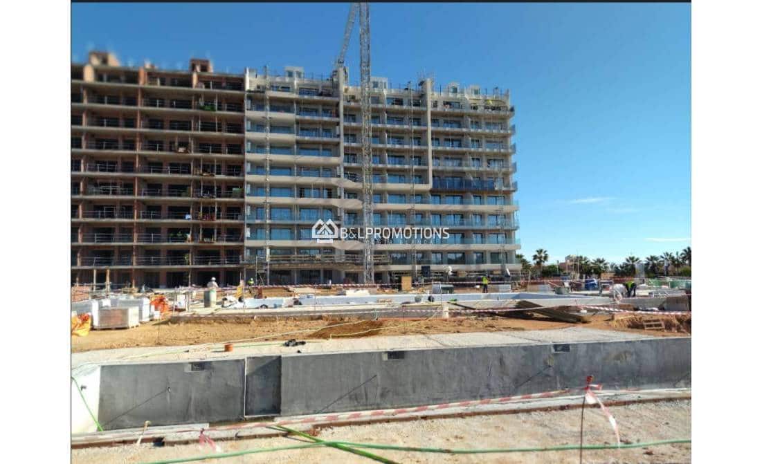 2 chambre Appartement à vendre à Punta Prima avec piscine garage - 289 000 € (Ref: 8681149)