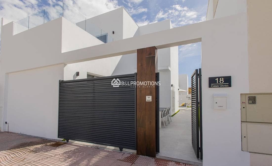 3 slaapkamer Villa te koop in Daya Nueva met zwembad garage - € 350.000 (Ref: 8681150)