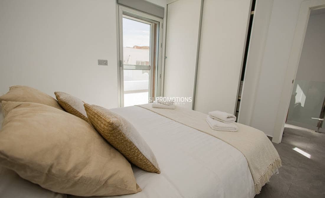 3 slaapkamer Villa te koop in Daya Nueva met zwembad garage - € 350.000 (Ref: 8681150)