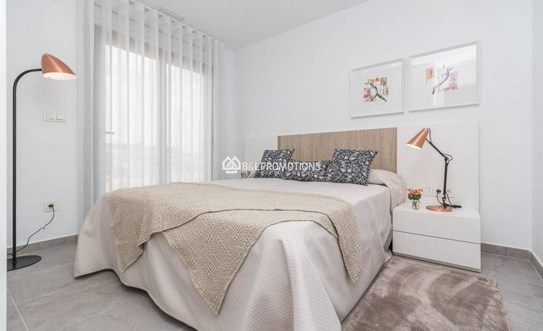 3 bedroom Apartment for sale in Los Balcones with pool garage - € 280,000 (Ref: 8681172)