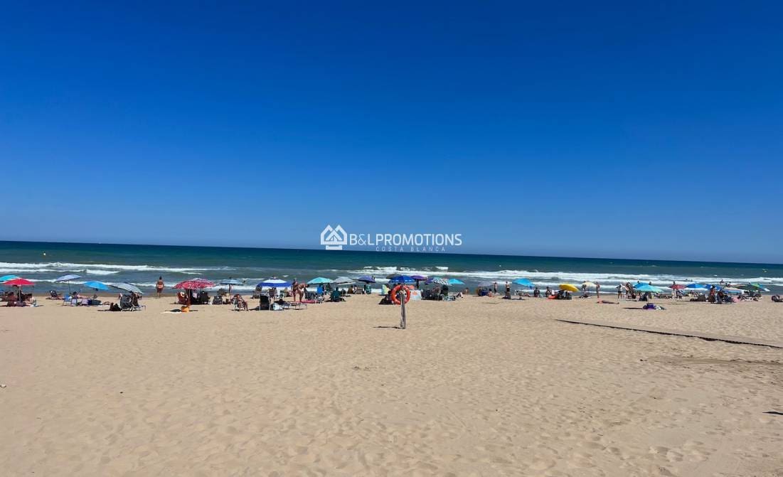 3 bedroom Apartment for sale in Los Balcones with pool garage - € 280,000 (Ref: 8681172)