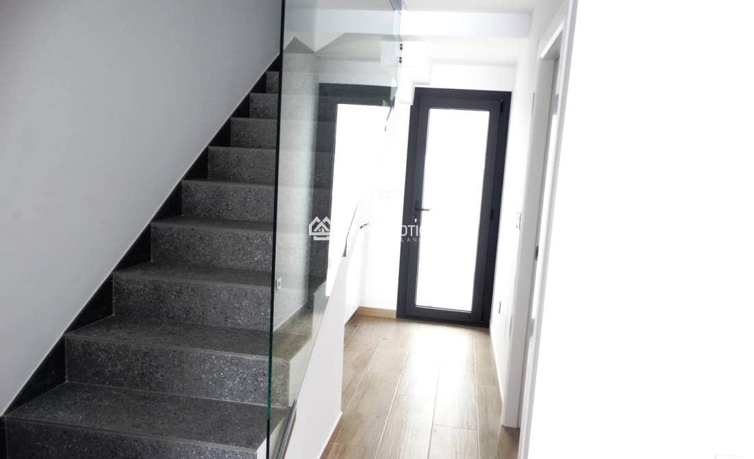 3 makuuhuone Huvila myytävänä paikassa Santiago de la Ribera mukana uima-altaan 
autotalli - 425 000 € (Ref: 8882055)