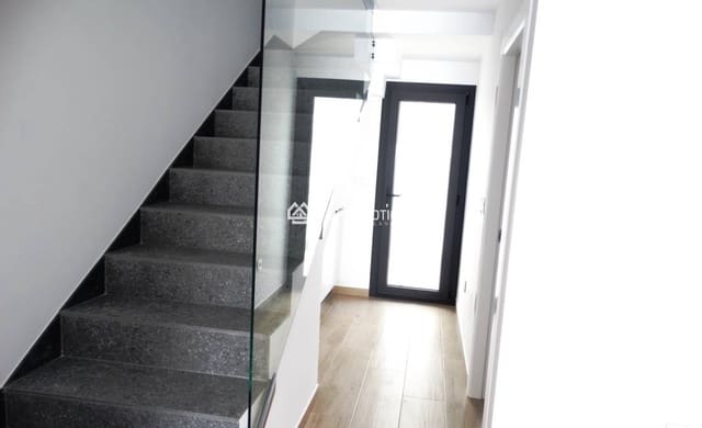 3 soverom Villa til salgs i Santiago de la Ribera, San Javier med svømmebasseng garasje - € 425 000 (Ref: 8882055)