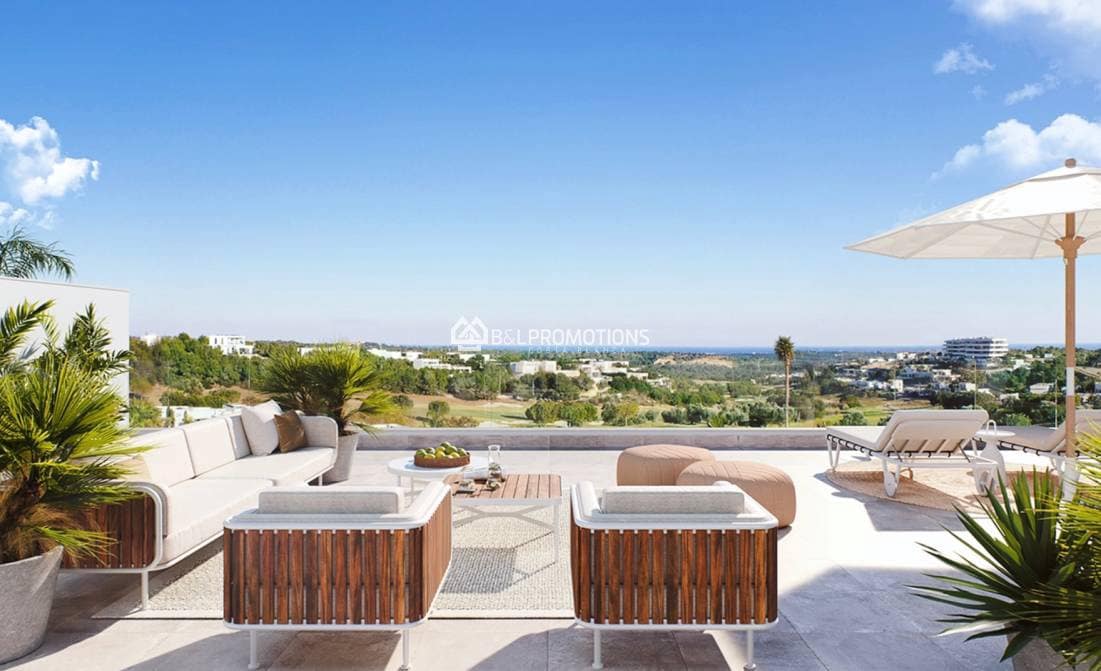 Apartamento de 2 habitaciones en Las Colinas Golf en venta con piscina garaje - 345.000 € (Ref: 8969633)