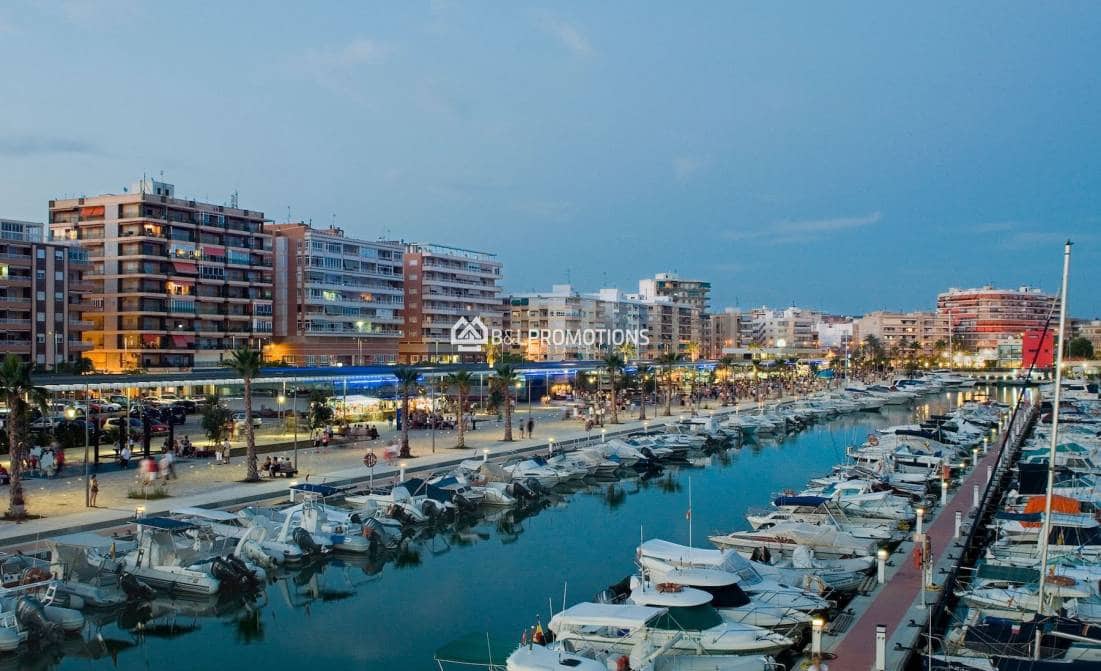 3 bedroom Villa for sale in San Fulgencio with pool garage - € 529,000 (Ref: 8970927)