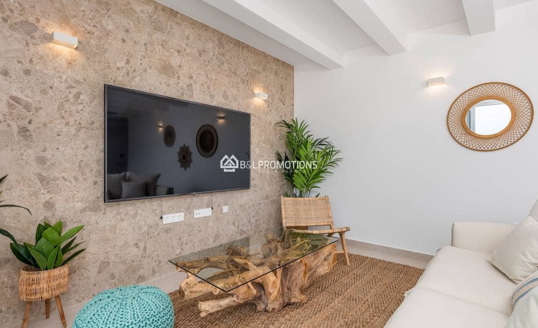 3 makuuhuone Huvila myytävänä paikassa Los Alcazares mukana uima-altaan 
autotalli - 499 900 € (Ref: 8977635)