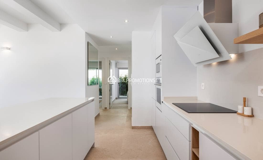 3 makuuhuone Huvila myytävänä paikassa Los Alcazares mukana uima-altaan 
autotalli - 499 900 € (Ref: 8977635)