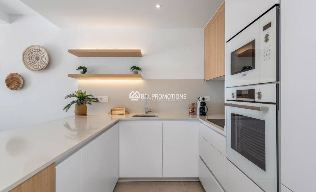 3 bedroom Villa for sale in Los Alcazares with pool garage - € 399,900 (Ref: 8977636)