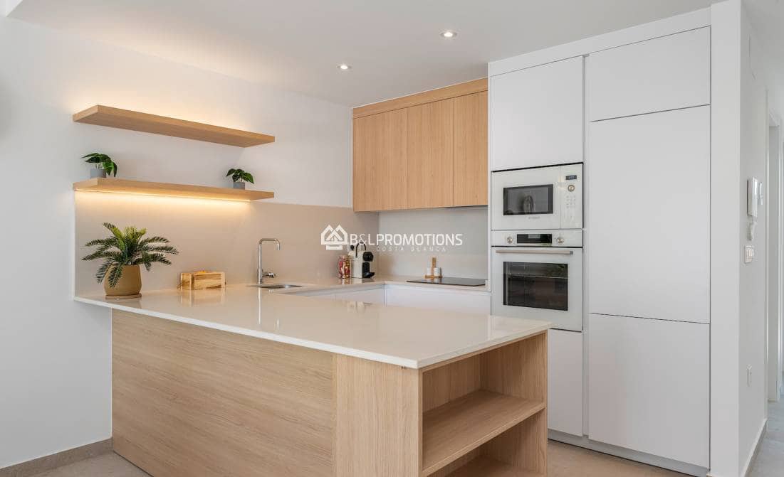 3 bedroom Villa for sale in Los Alcazares with pool garage - € 399,900 (Ref: 8977636)