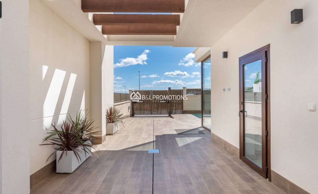 3 bedroom Villa for sale in Los Montesinos with pool garage - € 465,000 (Ref: 8982907)