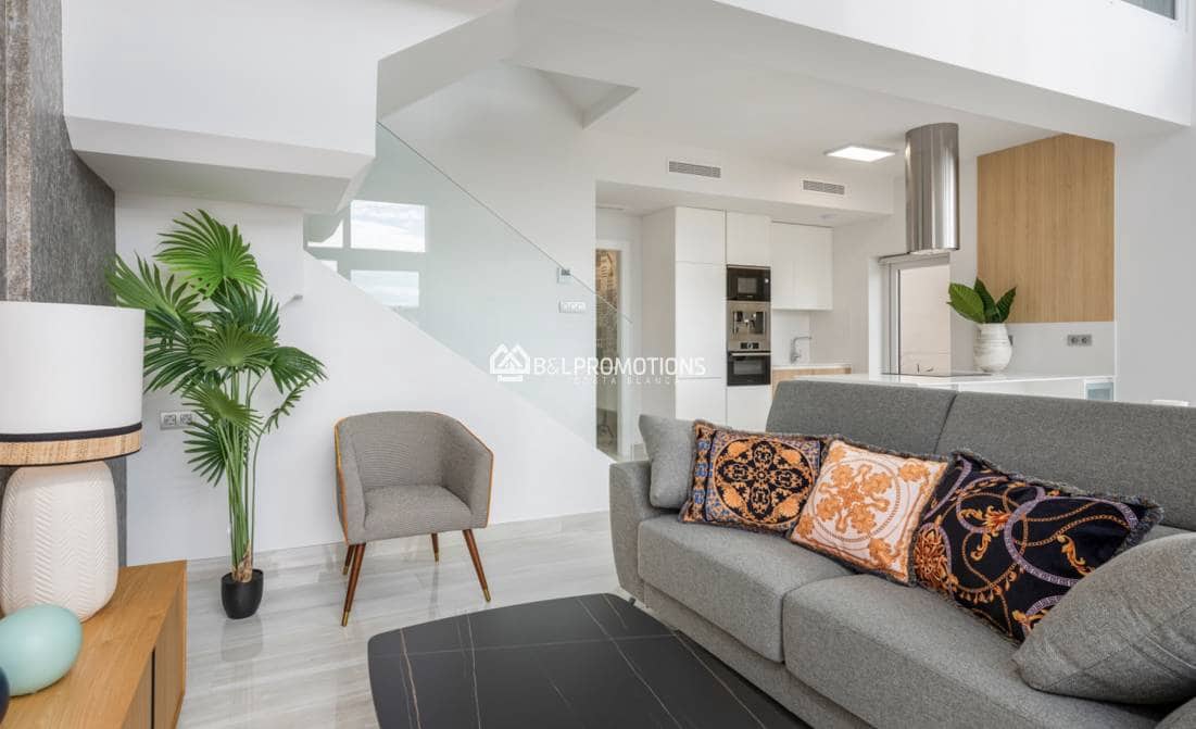 3 bedroom Villa for sale in Los Montesinos with pool garage - € 465,000 (Ref: 8982907)