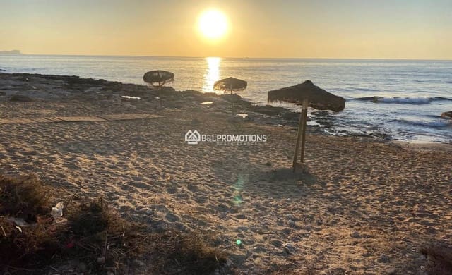 Apartamento de 2 habitaciones en Pilar de la Horadada ciudad, Pilar de la Horadada en venta con piscina garaje - 269.000 € (Ref: 9057008)