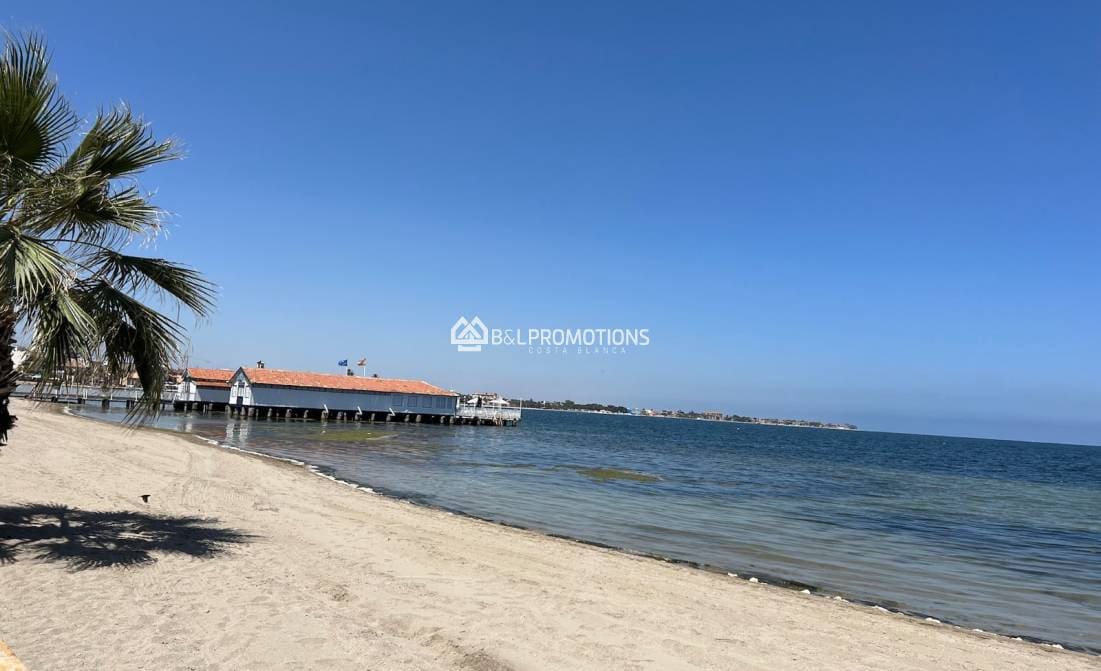 Apartamento de 2 habitaciones en Pilar de la Horadada en venta con piscina garaje - 269.000 € (Ref: 9057008)