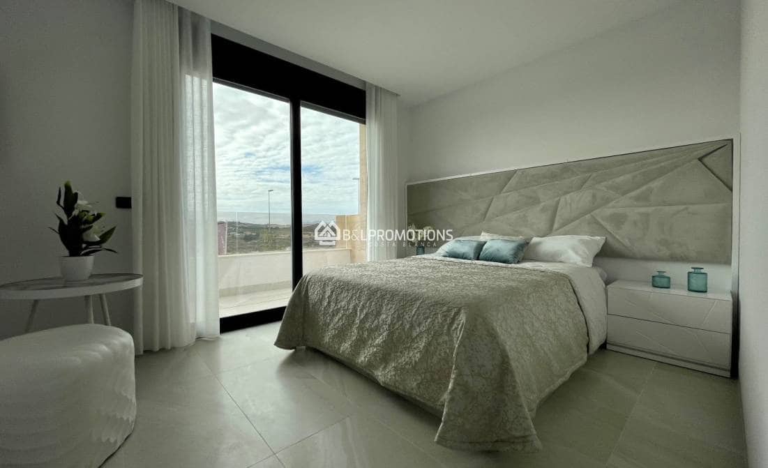 3 bedroom Villa for sale in Benijofar with pool garage - € 449,000 (Ref: 9064705)