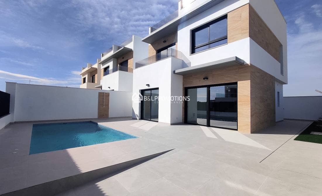 3 bedroom Villa for sale in Benijofar with pool garage - € 449,000 (Ref: 9064705)