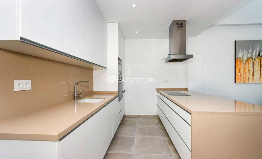 Chalet de 3 habitaciones en Daya Nueva en venta con piscina garaje - 349.000 € (Ref: 9442862)