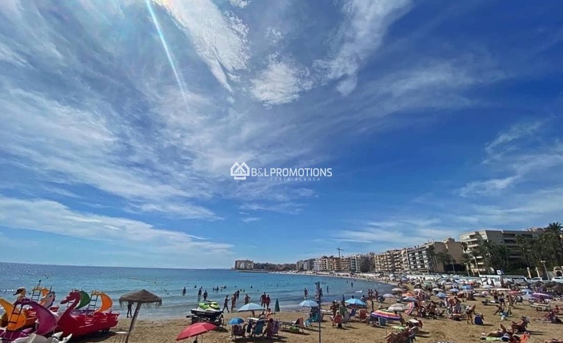 2 bedroom Apartment for sale in Gran Alacant with pool garage - € 245,000 (Ref: 9850738)