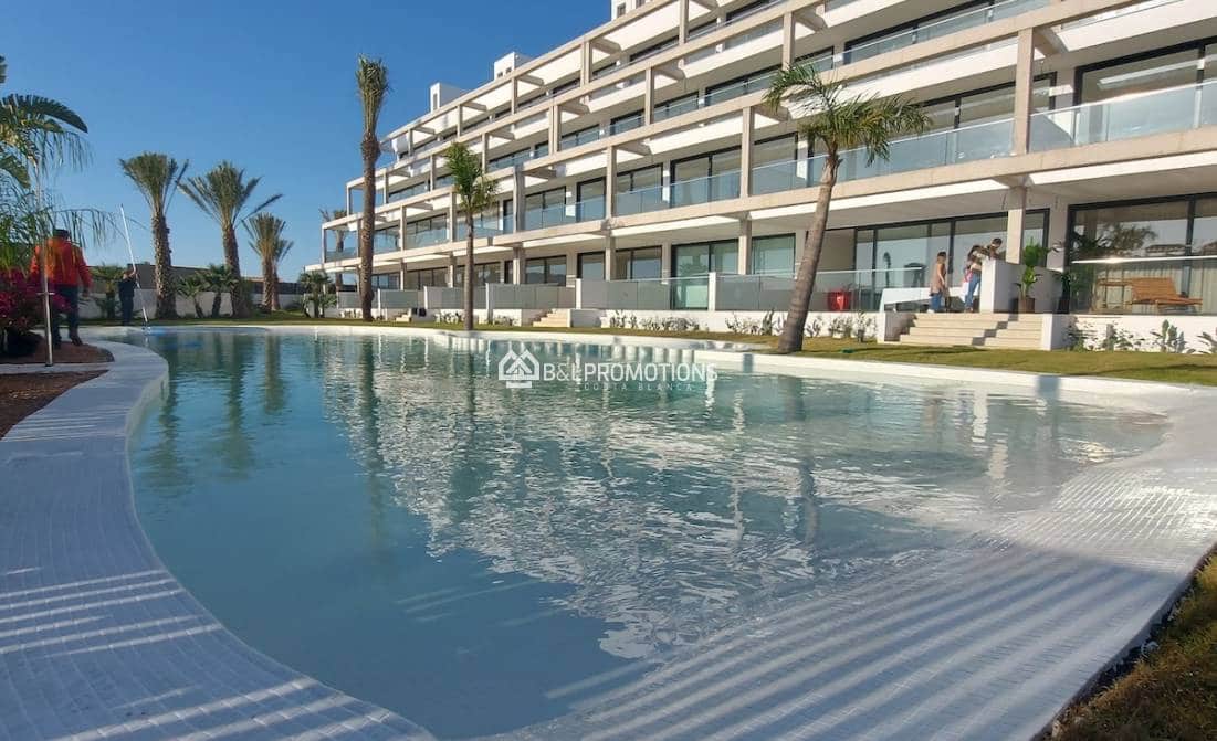 Apartamento de 2 habitaciones en Mar de Cristal en venta con piscina garaje - 305.000 € (Ref: 9922994)
