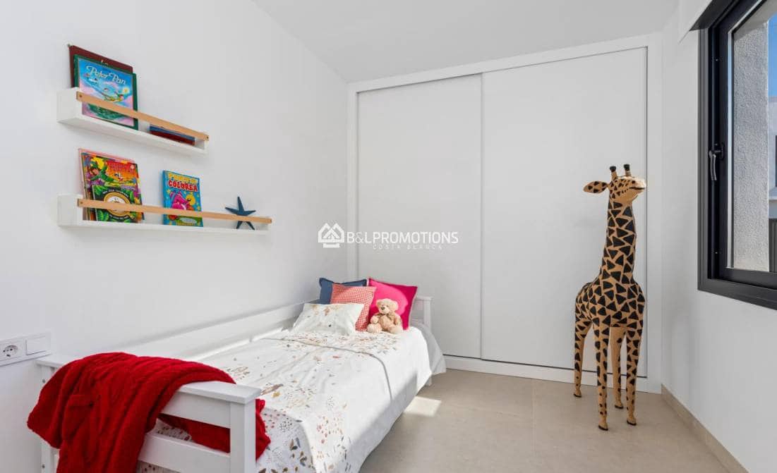 3 sypialnia Willa na sprzedaż w Mar de Cristal z basenem garażem - 549 000 € (Ref: 9966026)