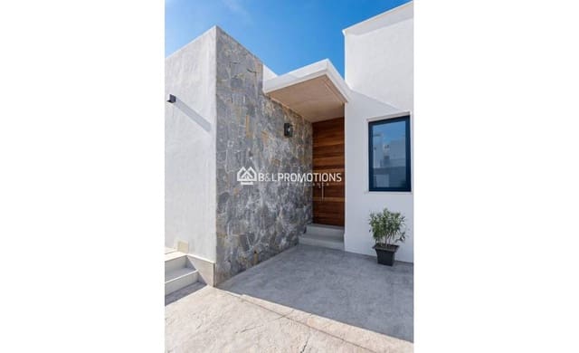 3 soverom Villa til salgs i Mar de Cristal, Cartagena med svømmebasseng garasje - € 549 000 (Ref: 9966026)