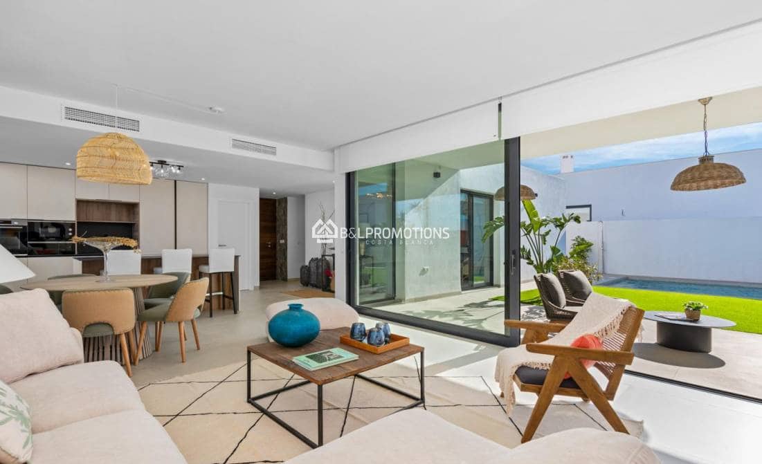 3 sypialnia Willa na sprzedaż w Mar de Cristal z basenem garażem - 549 000 € (Ref: 9966026)
