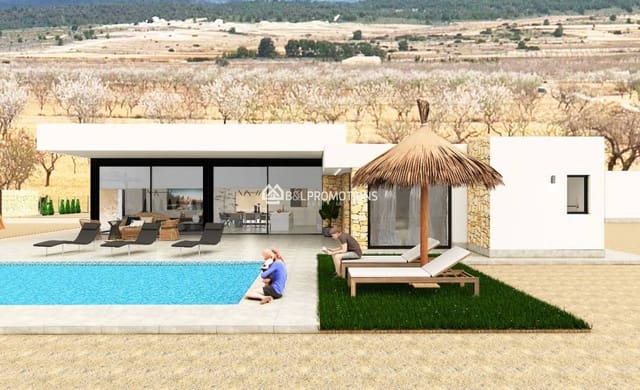 3 soverom Villa til salgs i La Romana med svømmebasseng garasje - € 461 000 (Ref: 9971746)