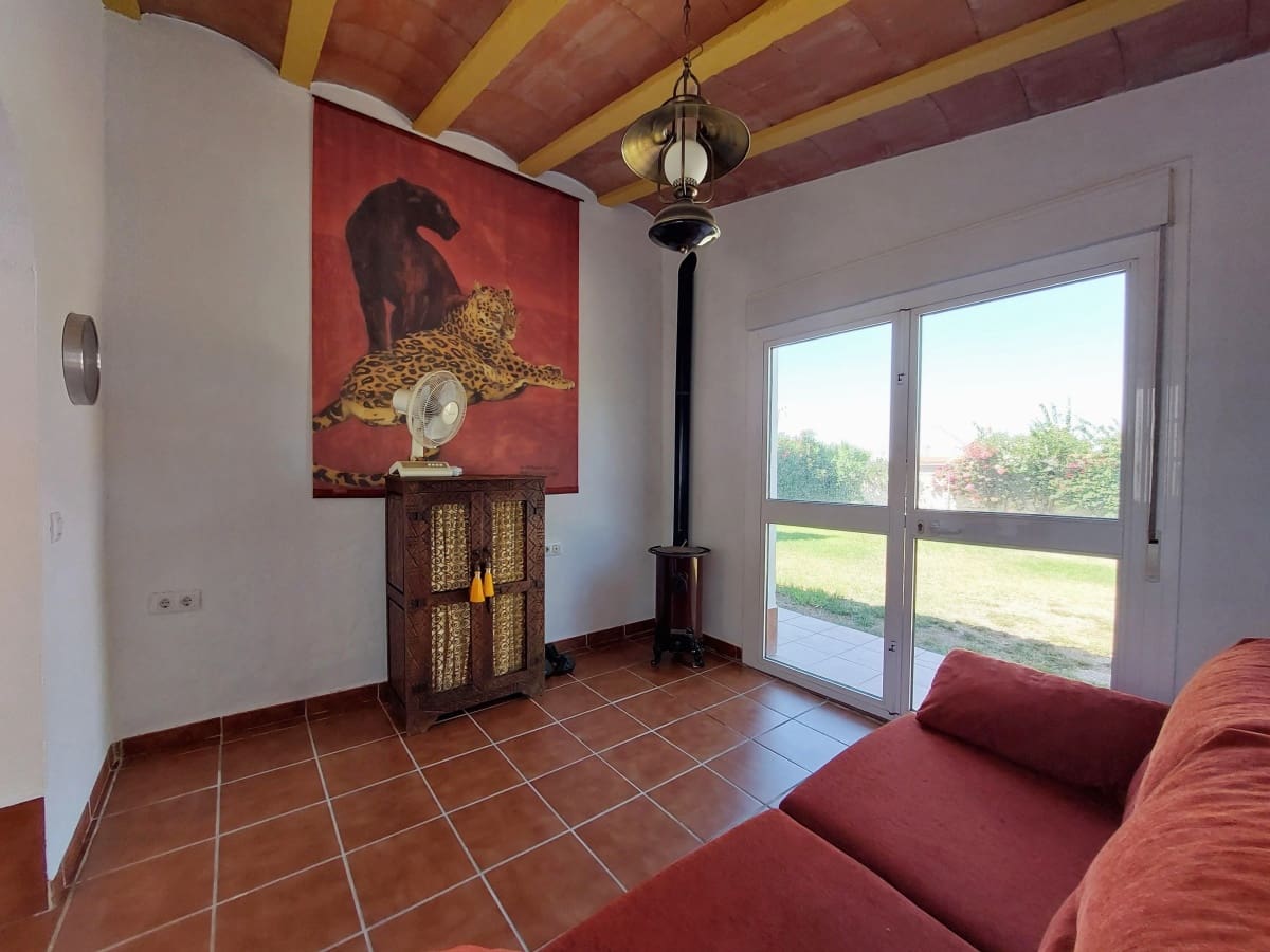 Chalet de 4 habitaciones en Chiclana de la Frontera en venta con piscina garaje - 274.950 € (Ref: 10042254)