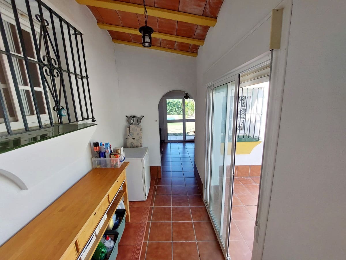 Chalet de 4 habitaciones en Chiclana de la Frontera en venta con piscina garaje - 274.950 € (Ref: 10042254)