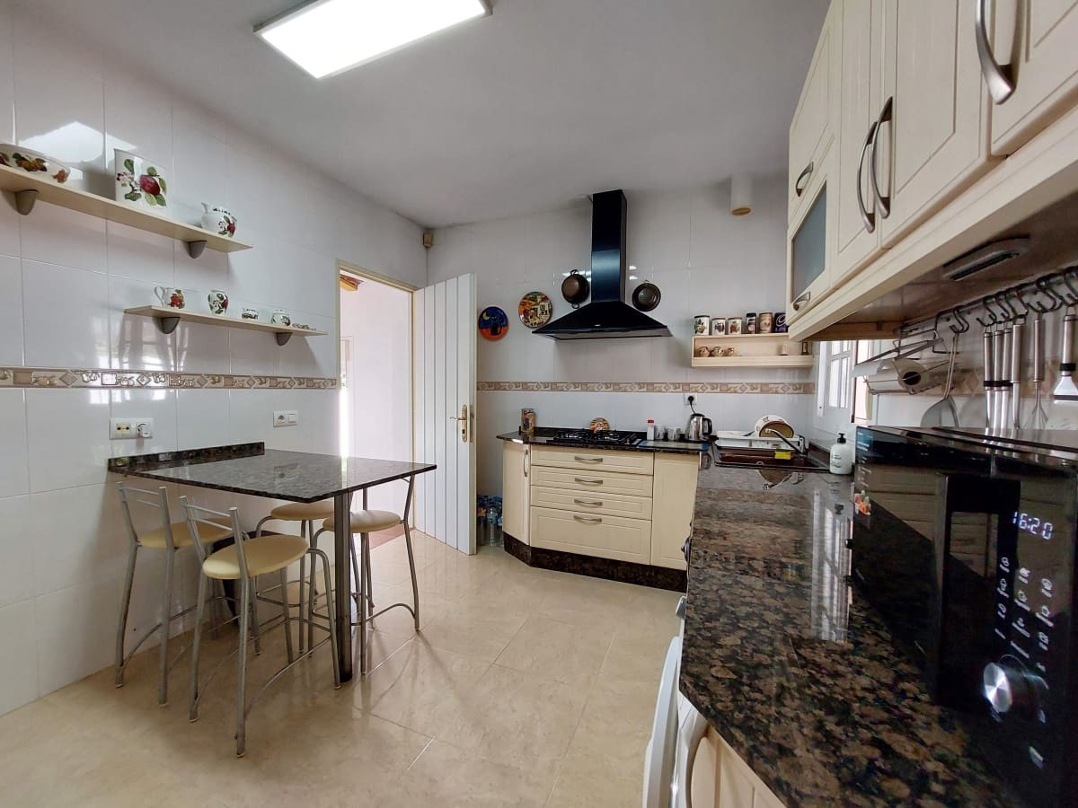 Chalet de 4 habitaciones en Chiclana de la Frontera en venta con piscina garaje - 274.950 € (Ref: 10042254)