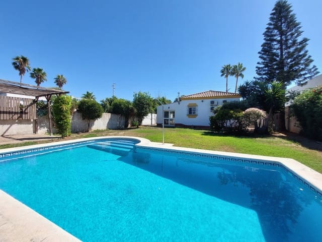 Chalet de 4 habitaciones en Chiclana de la Frontera en venta con piscina garaje - 274.950 € (Ref: 10042254)