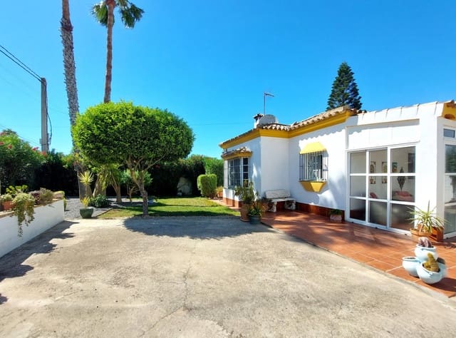 4 sypialnia Willa na sprzedaż w Chiclana de la Frontera z basenem garażem - 305 000 € (Ref: 10042254)