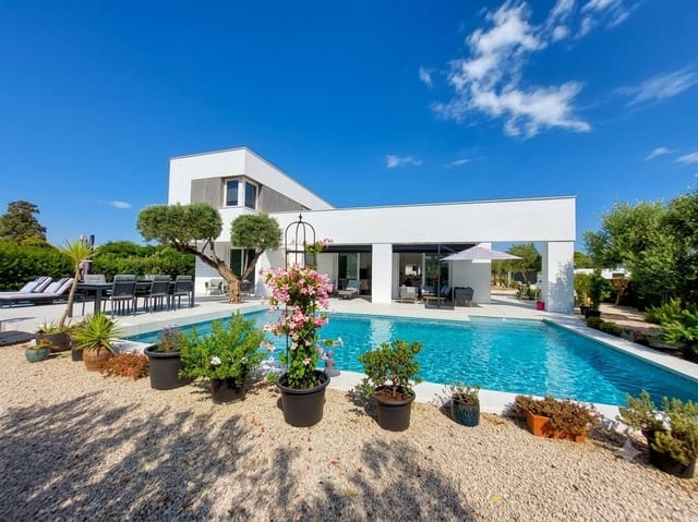 3 slaapkamer Villa te koop in Chiclana de la Frontera met zwembad garage - € 1.300.000 (Ref: 10091394)