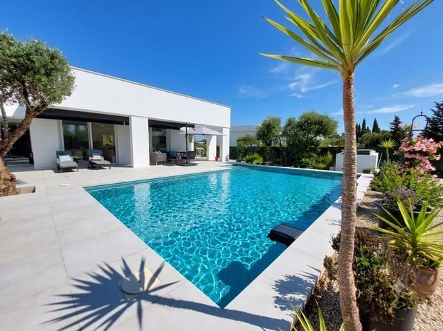 3 slaapkamer Villa te koop in Chiclana de la Frontera met zwembad garage - € 1.300.000 (Ref: 10091394)
