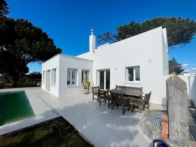 2 bedroom Villa for sale in Chiclana de la Frontera with pool - € 490,000 (Ref: 7430799)