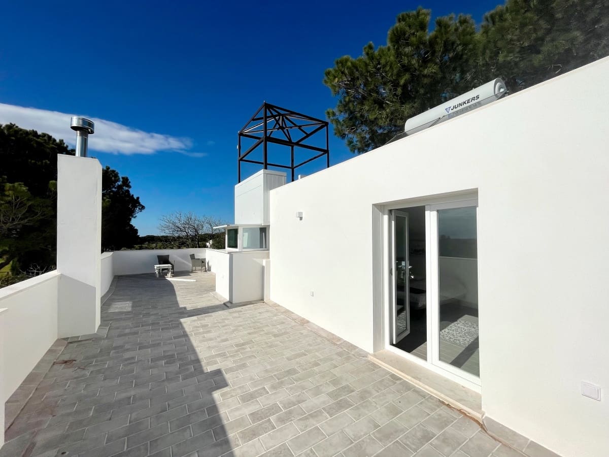 2 soveværelse Villa til salg i Chiclana de la Frontera med swimmingpool - € 490.000 (Ref: 7430799)