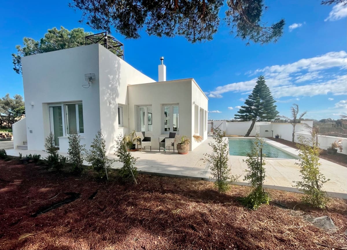 2 soveværelse Villa til salg i Chiclana de la Frontera med swimmingpool - € 490.000 (Ref: 7430799)