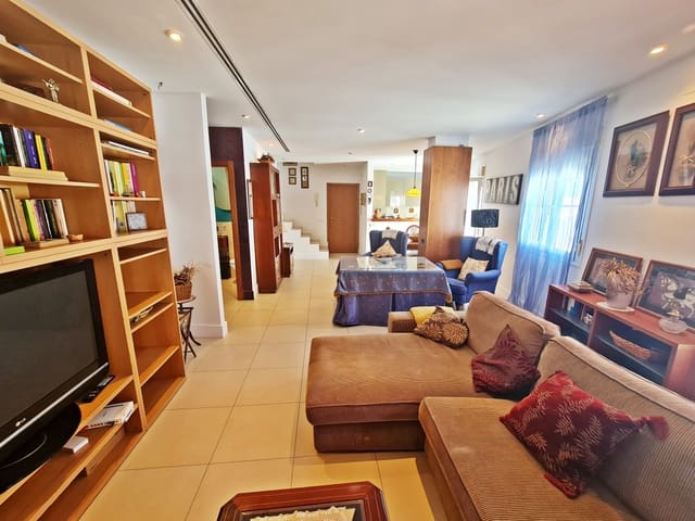 3 slaapkamer Appartement te koop in Medina-Sidonia met garage - € 265.000 (Ref: 8383578)