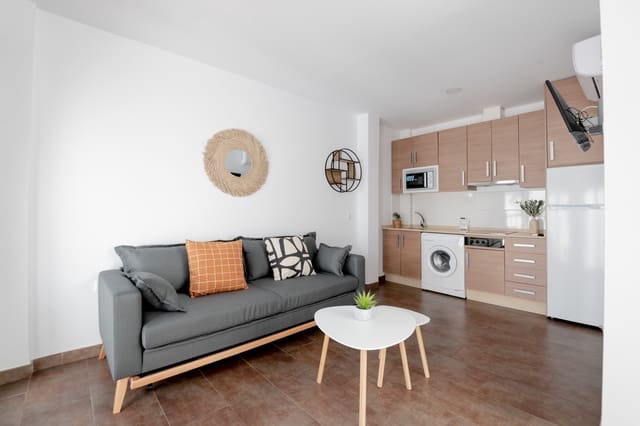 10 bedroom Townhouse for sale in Conil de la Frontera - € 1,550,000 (Ref: 8418968)