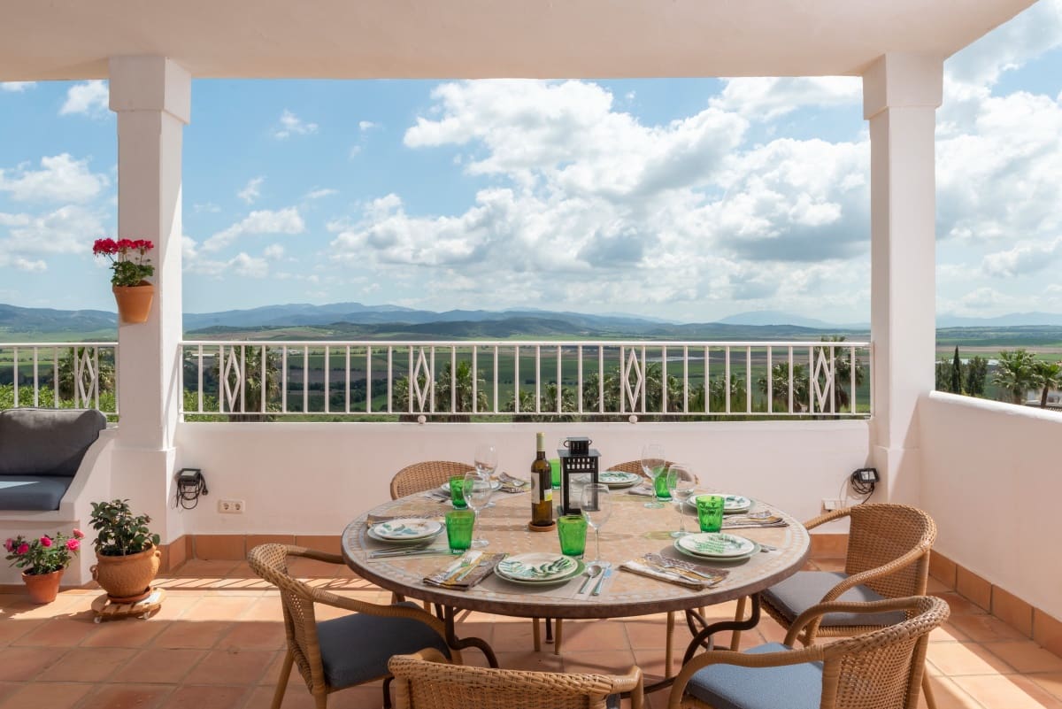 5 soveværelse Villa til salg i Benalup med swimmingpool garage - € 825.000 (Ref: 8555351)